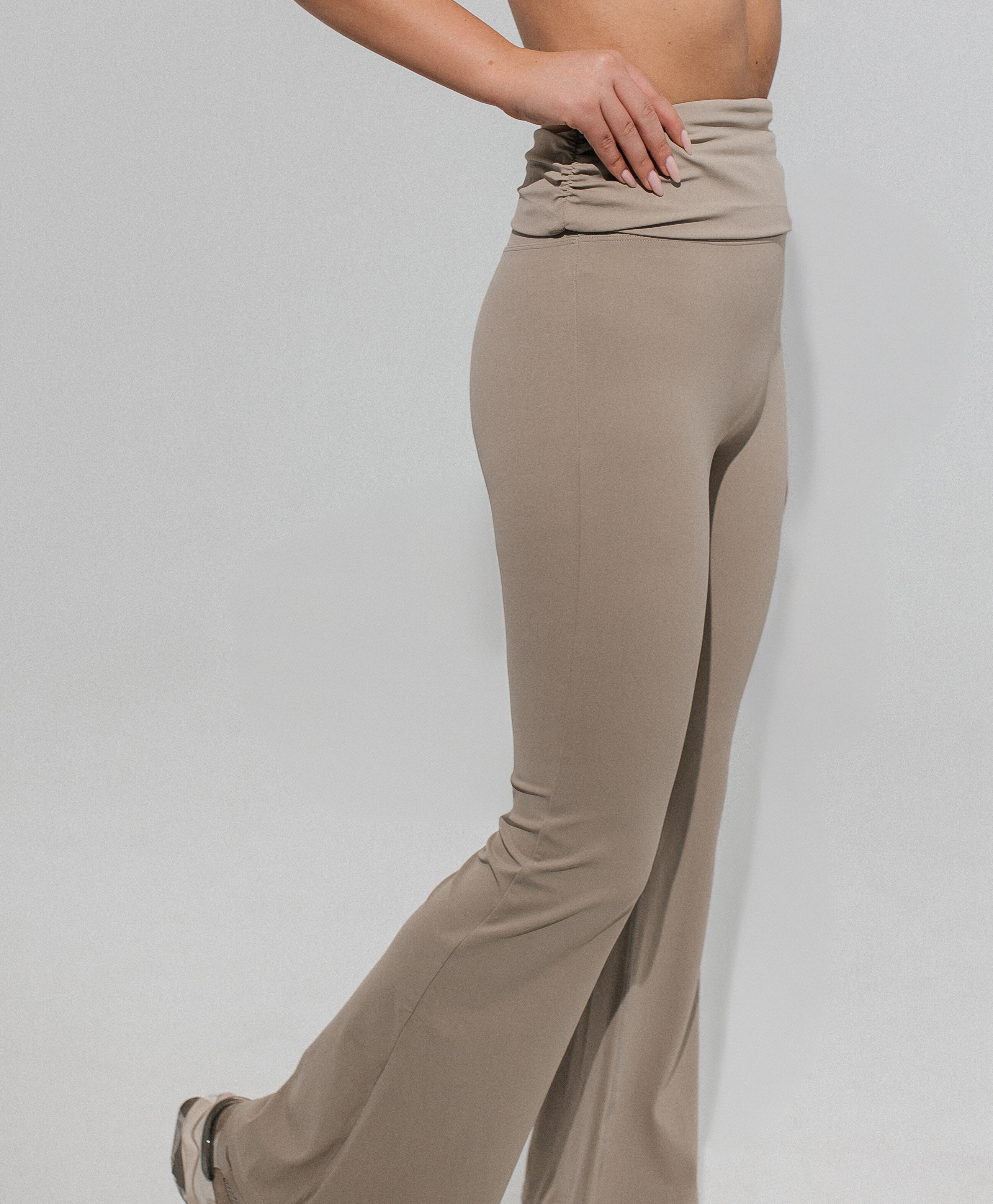 Modelujące Legginsy